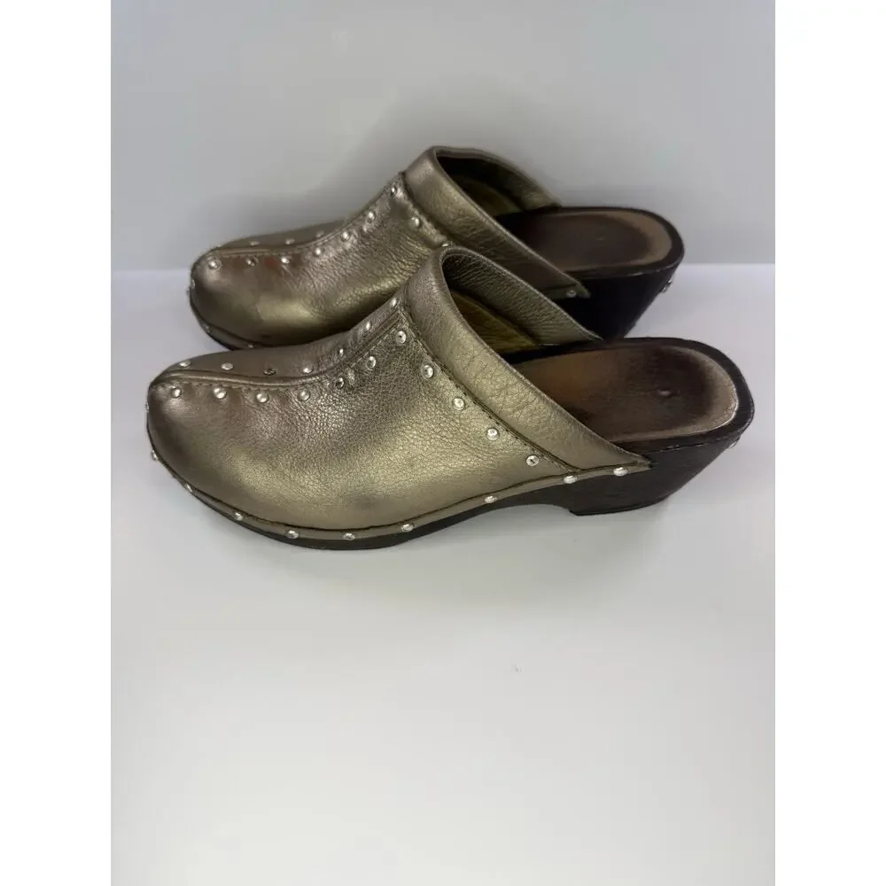 Michael Kors Gold Studded Leather Mule Wedge Heels Closed Toe Slip On 8 M